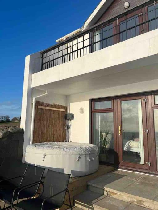 Villa Relax With Spectacular Views And Hot Tub Kircubbin Exterior foto